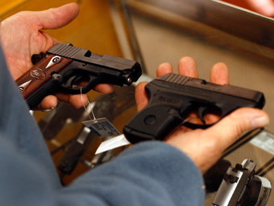 Hello to arms: Russian activists fight for right to carry weapons