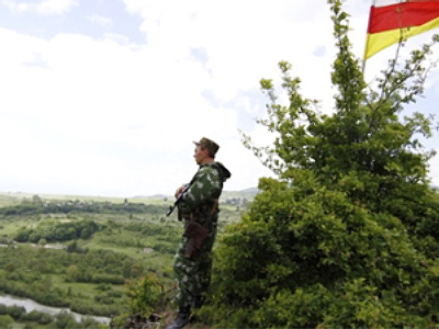 Russia withdraws checkpoint as South Ossetia “finally determines” border
