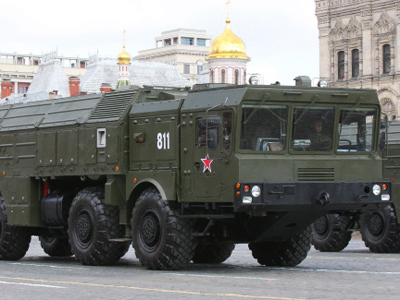 In nod to European missile defense, Russia rolls out Iskander missiles