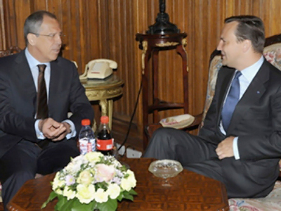 Russia, Poland seek to overcome past grudges