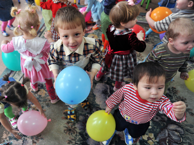 Russian MPs suggest funding orphanages with luxury tax revenue