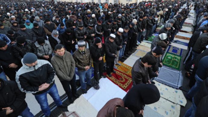 Russian Muslims and Christians say no repression, contrary 