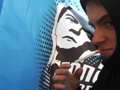 Activists fight for right to rally - literally