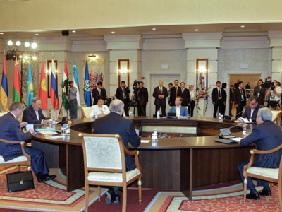 Former Soviet republics hope to contain NATO