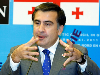 Georgian President Saakashvili 'eyeing Iran war to hold power'