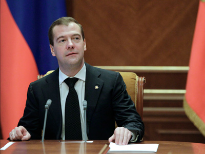 ’Ello Guv’nor! Medvedev puts direct-elections bill to Duma