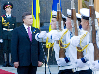 Ukraine “finally breaks” with Soviet past
