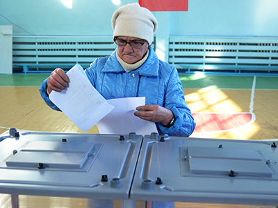 United Russia voices cautious support to return of election blocs