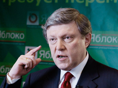 Pro-democracy veteran Yavlinsky blasts protests as imitation politics