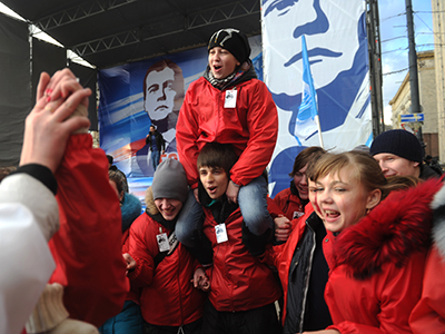 Social selection: MPs to look for young aides on Twitter