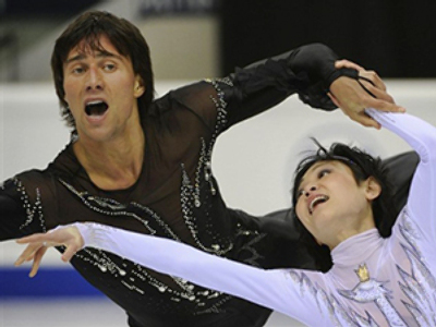Kavaguti, Smirnov second after short program in Turin