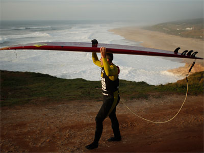 Surfer rides record 100-foot wave