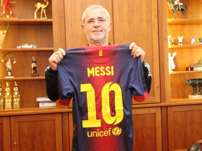 Müller ‘proud’ to receive souvenir from Messi