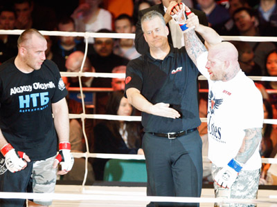 Monson returns to Russia to win