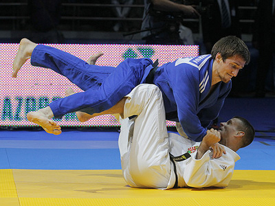 Police, fire brigade and army decide who’s best on tatami