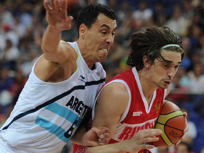 Russia get hands on basketball bronze