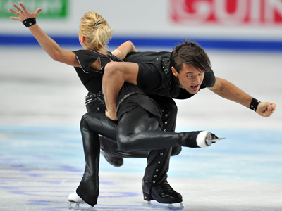 Russian pairs fill podium at Euro skating champs