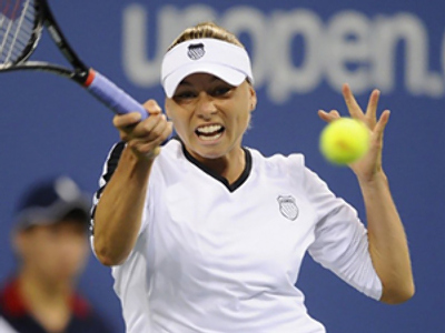 Zvonareva in US Open quarter-finals, Sharapova and Kuznetsova out