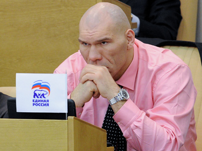Valuev against equalling fighters’ fists to fire arms