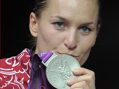 Velikaya wins fencing silver for Russia