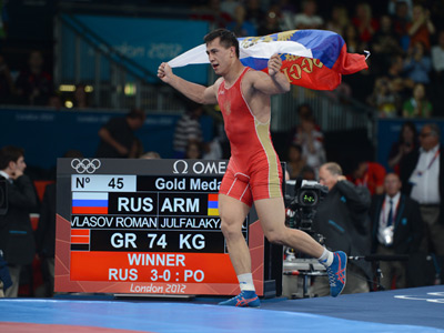 Battle-ready: Russian Olympic wrestling champ enlists in army