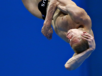 Zakharov shocks Chinese for springboard gold