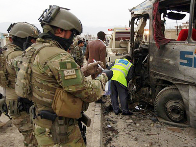 Afghan pilot shoots, kills US troops
