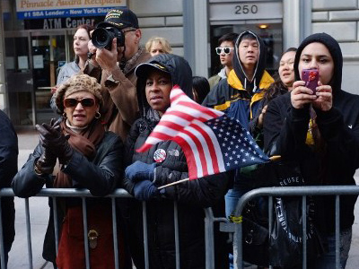 Confirmed: middle-class shrinking in America