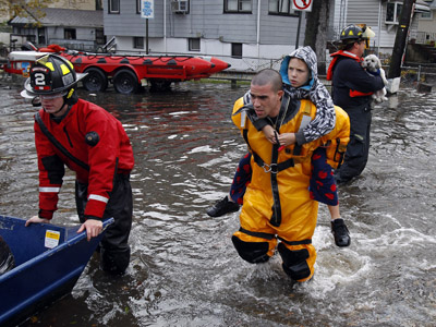 Authorities start anti-looting campaign in the aftermath of Sandy