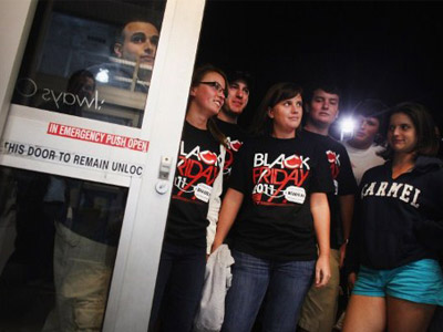 Pepper spraying and shooting for discounts on Black Friday