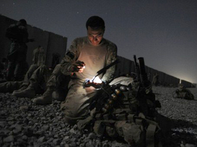 Soldiers burn O'Reilly books
