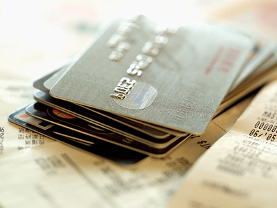 Americans sinking into debt