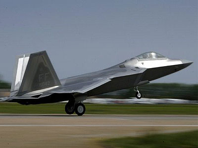 Take my breath away: Top guns refuse to fly $143 million F-22 fighter
