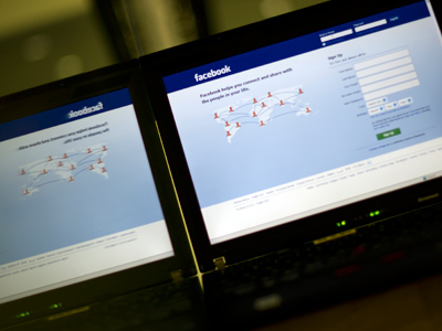 Unlike: Facebook loses users to other social networks