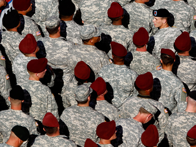 FBI eyes over 100 suspected extremists in US military