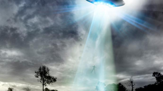 FBI files reveal exploding UFO, aliens near Roswell — RT ...