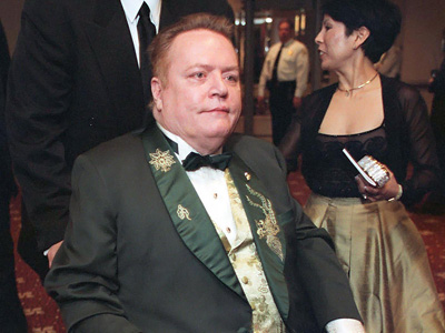 Hustler's Larry Flynt offers $1 million for Romney financial records