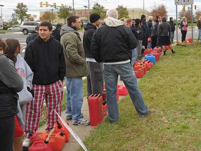 Guns drawn, punches thrown: Fight for gas in New York gets ugly