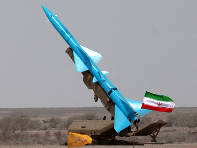 Iran threatens to attack US bases if war erupts