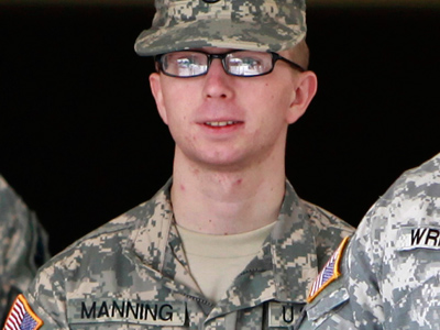Bradley Manning postpones offering a plea in WikiLeaks case