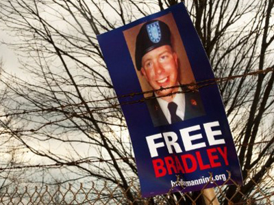 Manning's accuser is a convicted drug addict