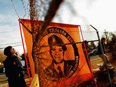 Manning admitted to releasing collateral damage video