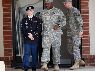 Nobel laureates slam the US over Bradley Manning case