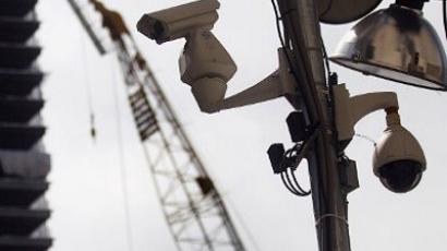 Surveillance cameras hang as construction in New York City (Mario Tama / Getty Images / AFP)