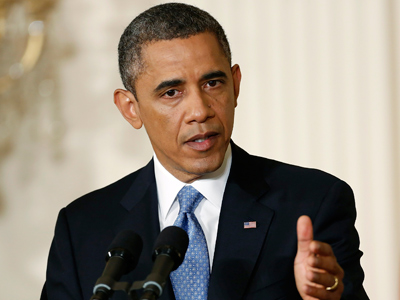 Obama demands ban on assault weapons from Congress