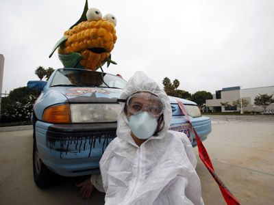 9 arrested as anti-GMO activists block Monsanto site in California
