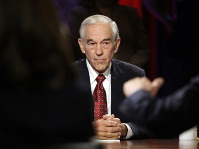 Ron Paul challenges Cain over Fed