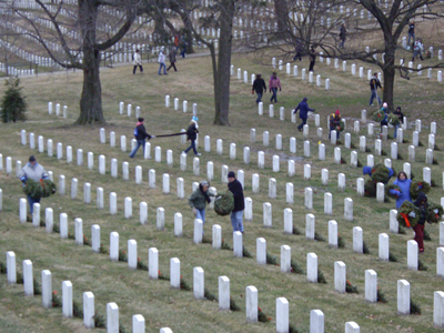 Pentagon mishandled 65,000 Arlington cemetery graves