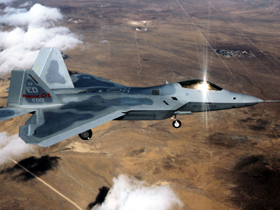 F-22's latest problem: Can't win over cheaper rivals in close-range fights