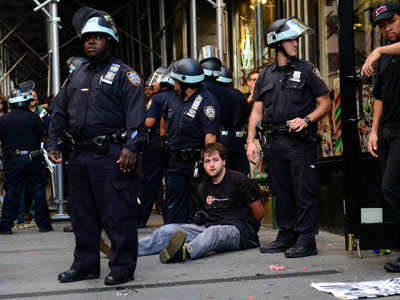 Police claim to arrest Occupy activists with cache of weapons